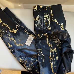 Old Navy Blue and Marble Leggings Ultra High Waist Medium NWT